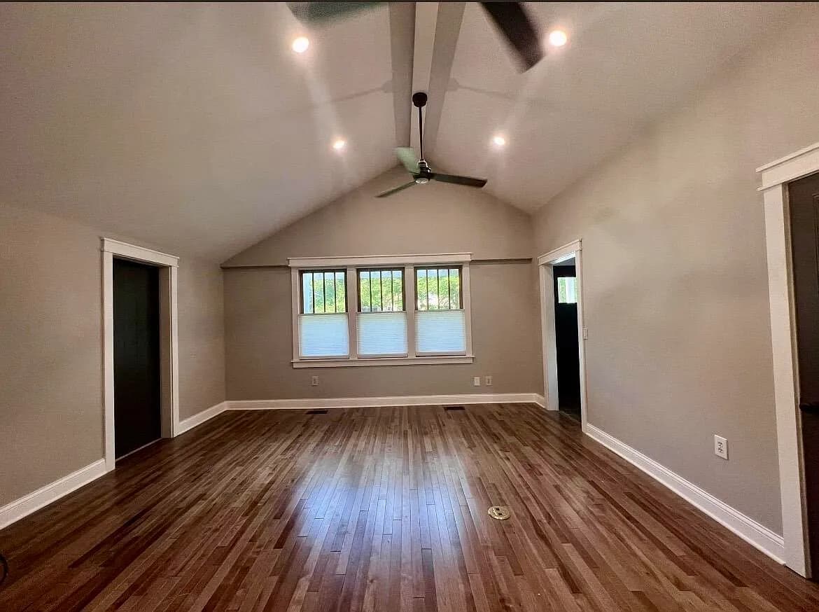 Restaurant Ambiance — Before